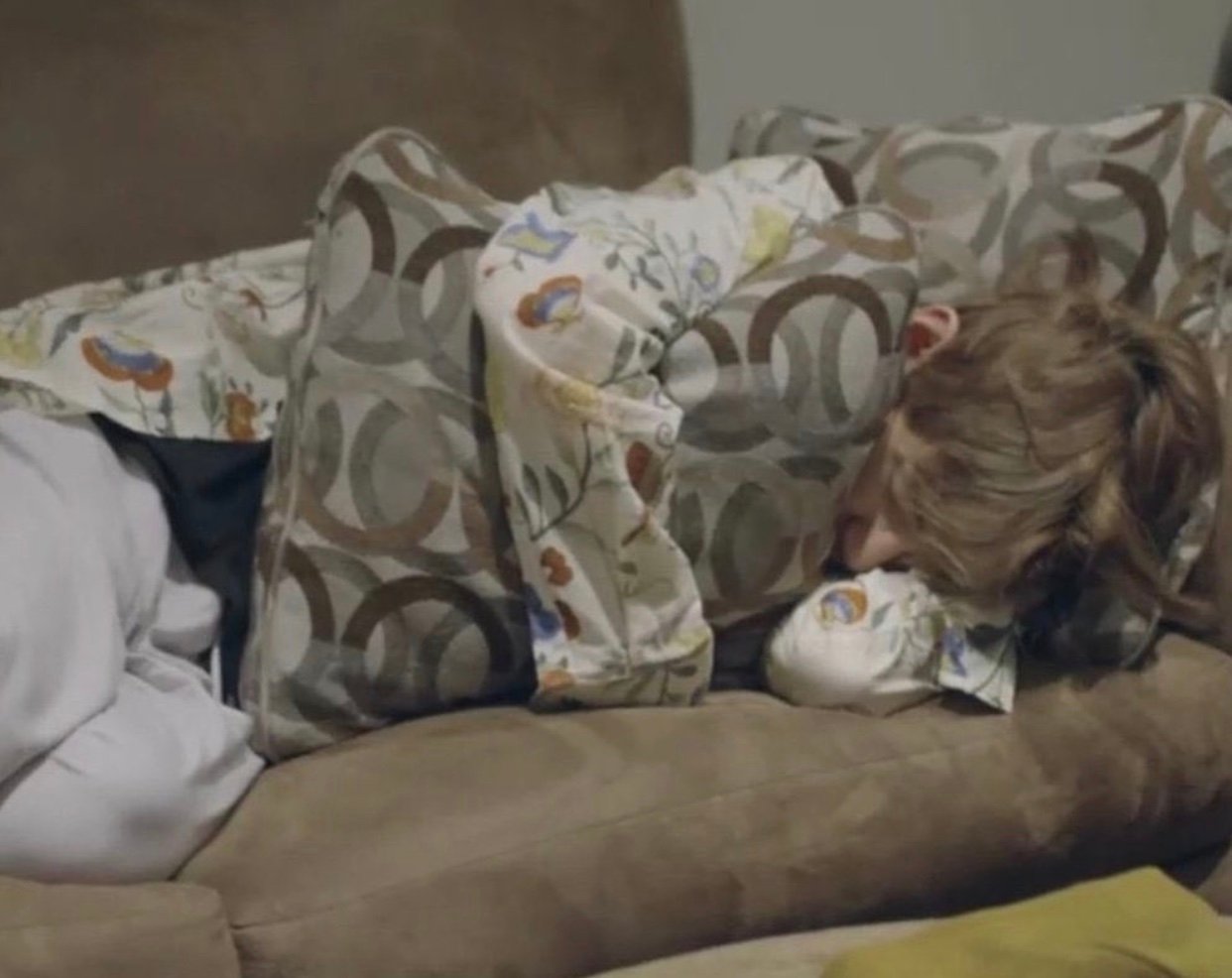 6B8569A8-BC70-48AB-8F20-CC52FFDA2AEC